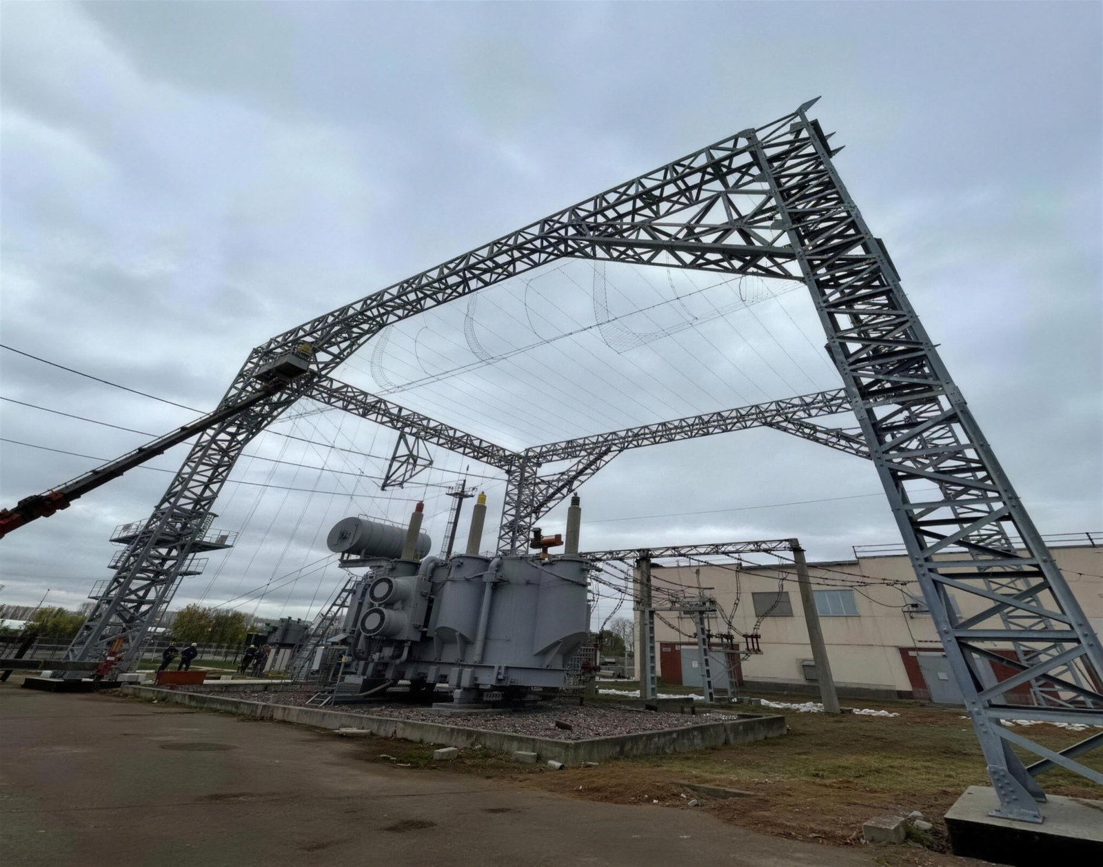 SHIELD-P portal frame over an energised substation